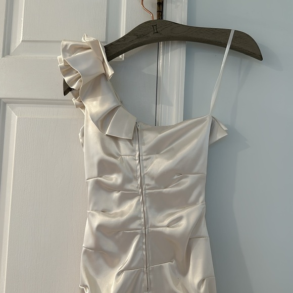 B. Darlin One Shoulder White Dress - Picture 6 of 12